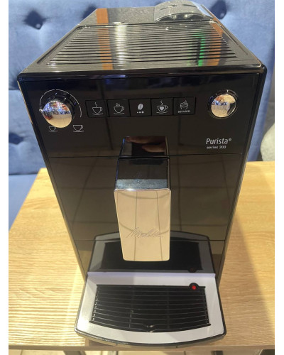 Б/у кофемашина Melitta Purista Series 300 Б/у кофемашина Melitta Purista Series 300