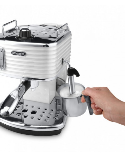 Кавоварка De`Longhi ECZ 351.W Кавоварка De`Longhi ECZ 351.W